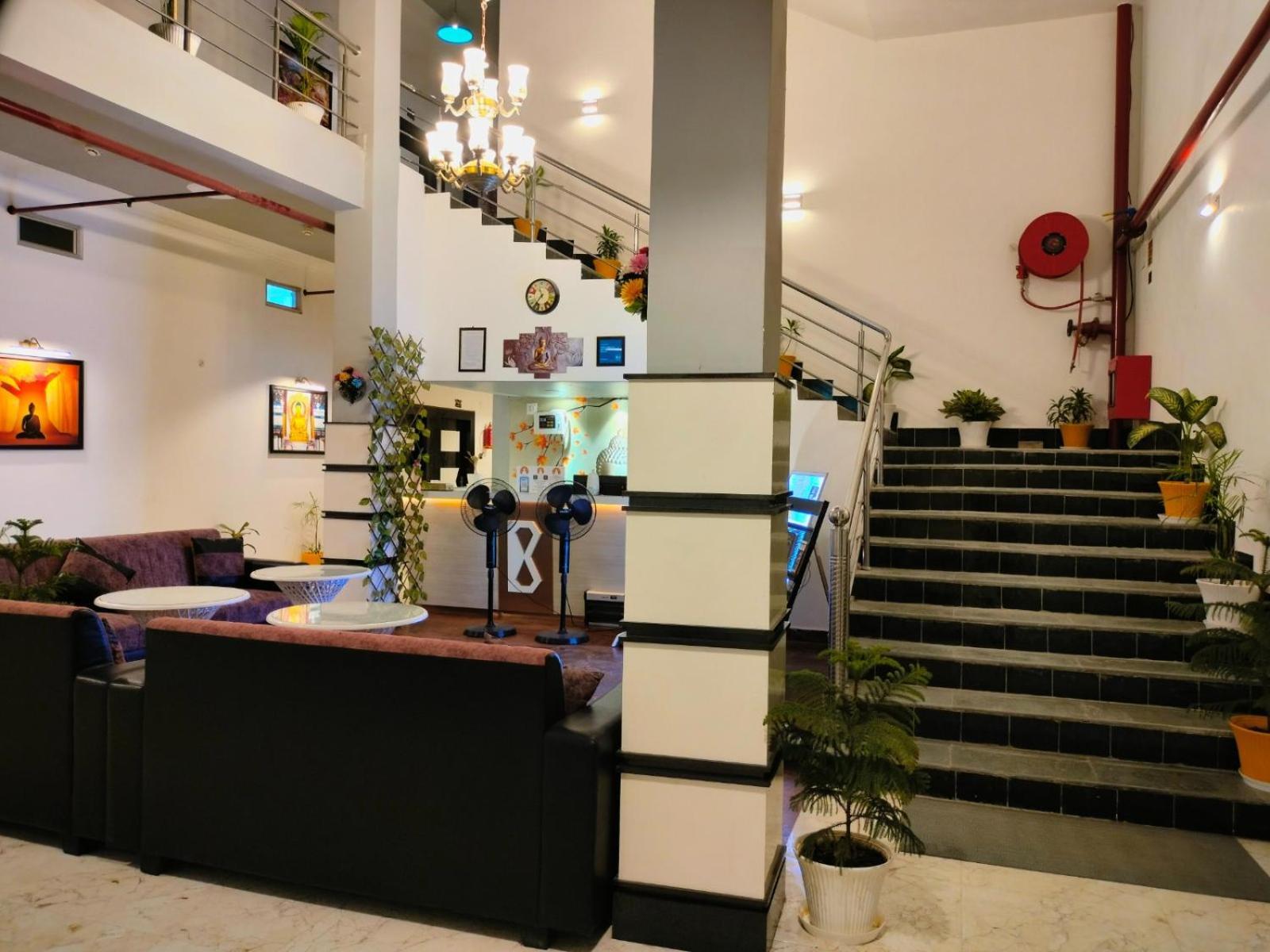 Hotel Buddha Park, Paharia, Варанаси Екстериор снимка