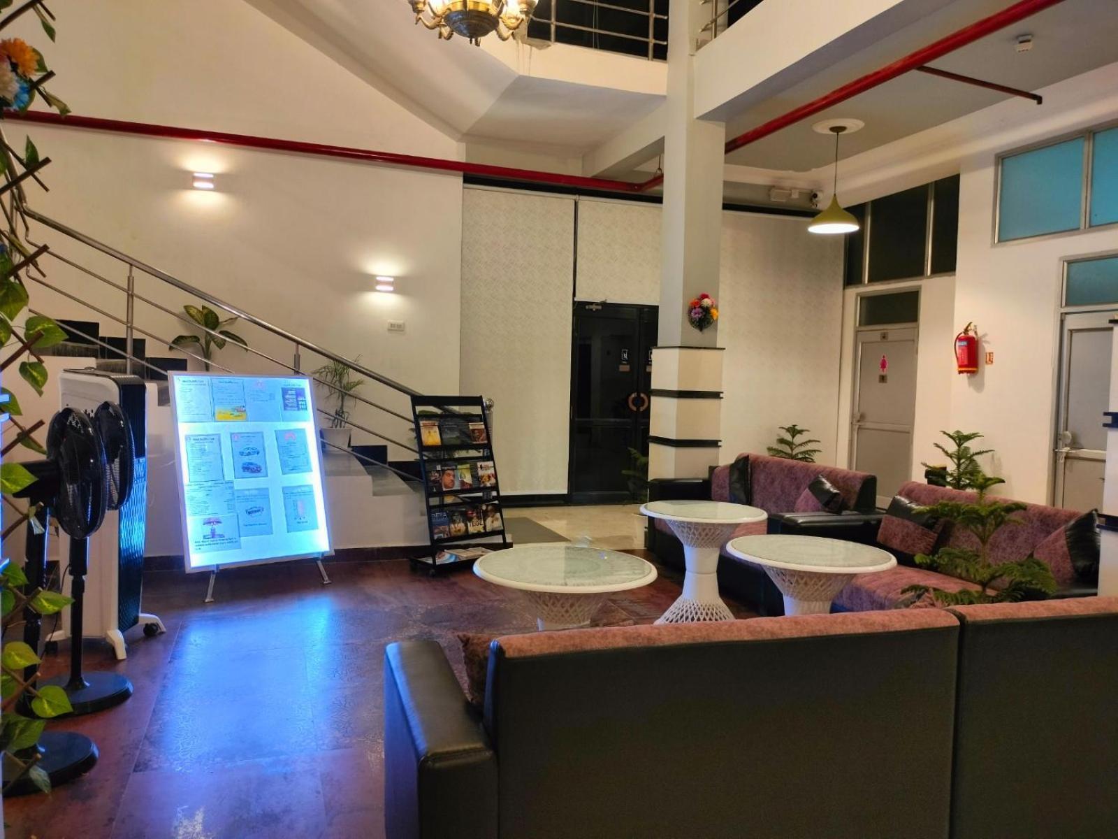 Hotel Buddha Park, Paharia, Варанаси Екстериор снимка
