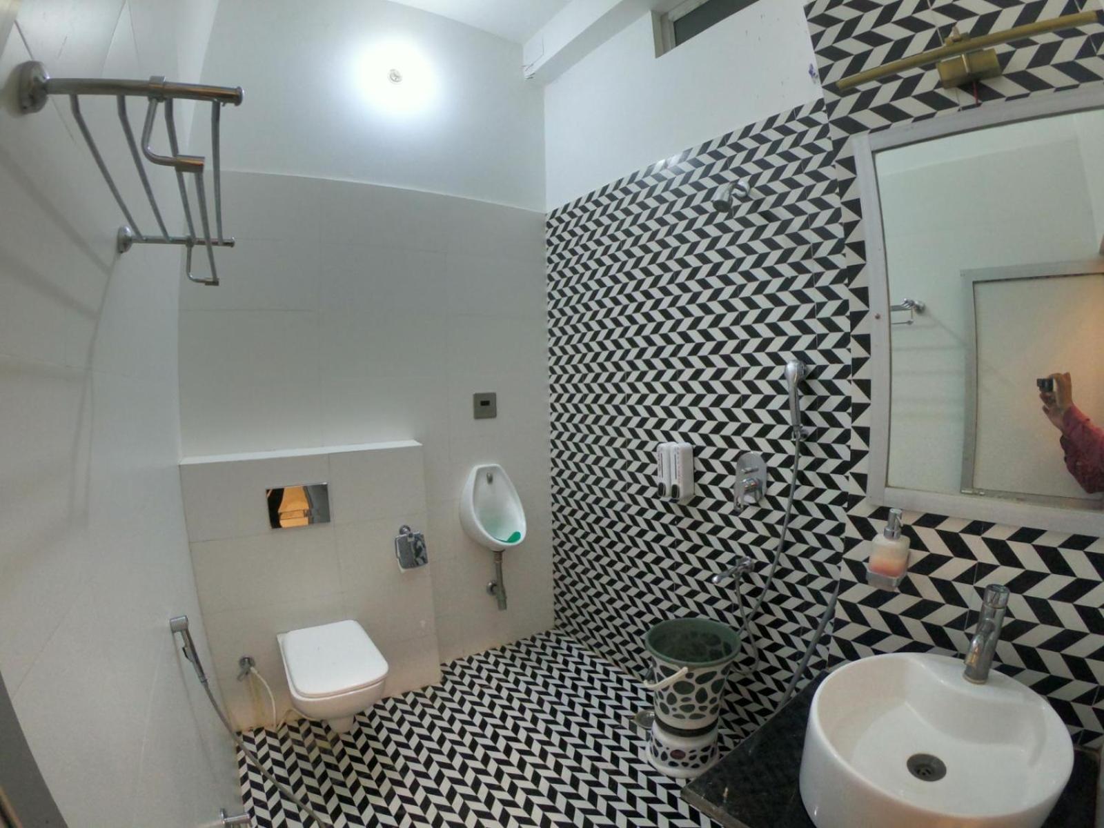 Hotel Buddha Park, Paharia, Варанаси Екстериор снимка